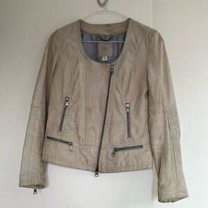 Banana Republic Petite XS cream leather jacket